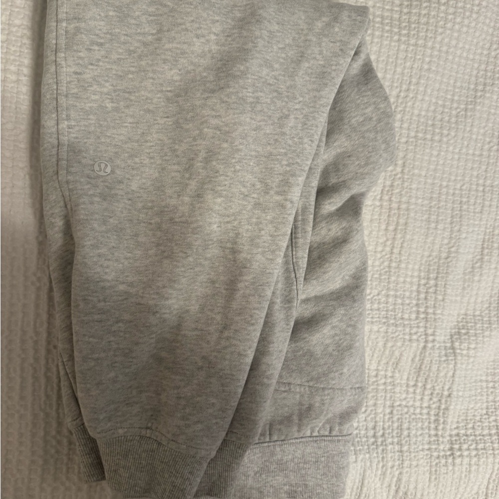 Lululemon Gray Sweatshirt